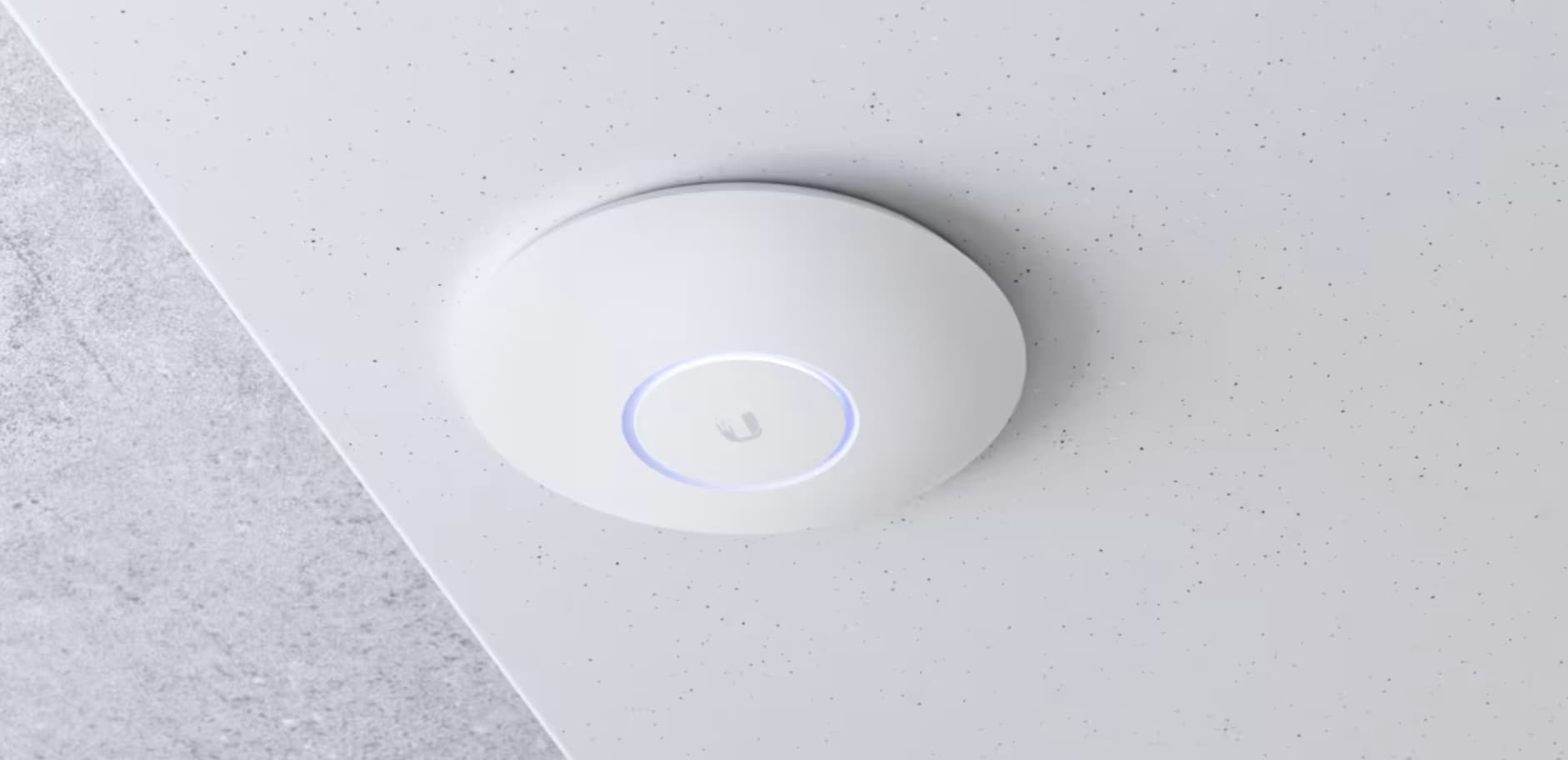 Points d'accès WiFi plafonniers et wall plate pour hôtel